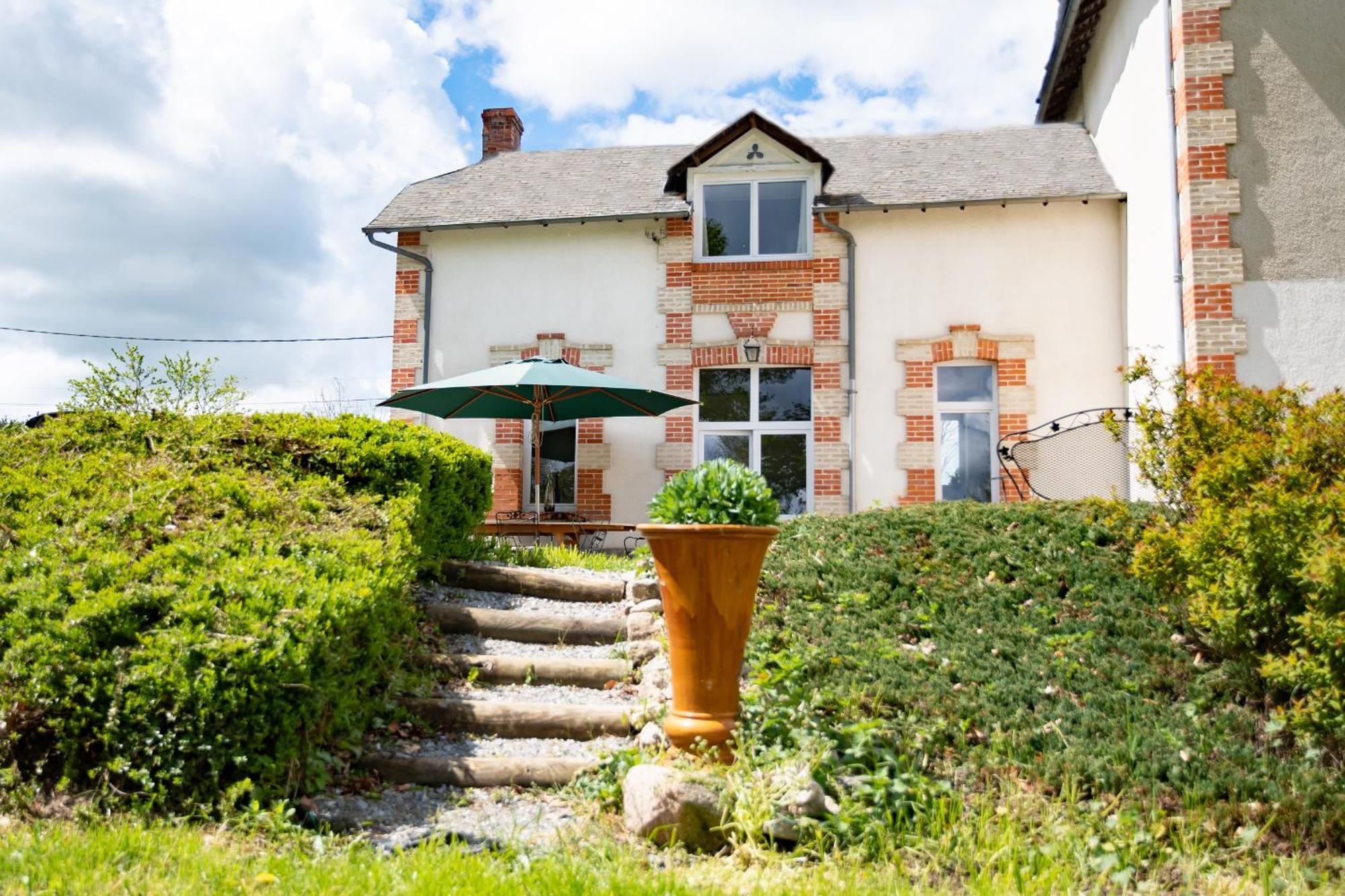 Bed and Breakfast Chateau De Chazelpaud Saint-Bard Zewnętrze zdjęcie