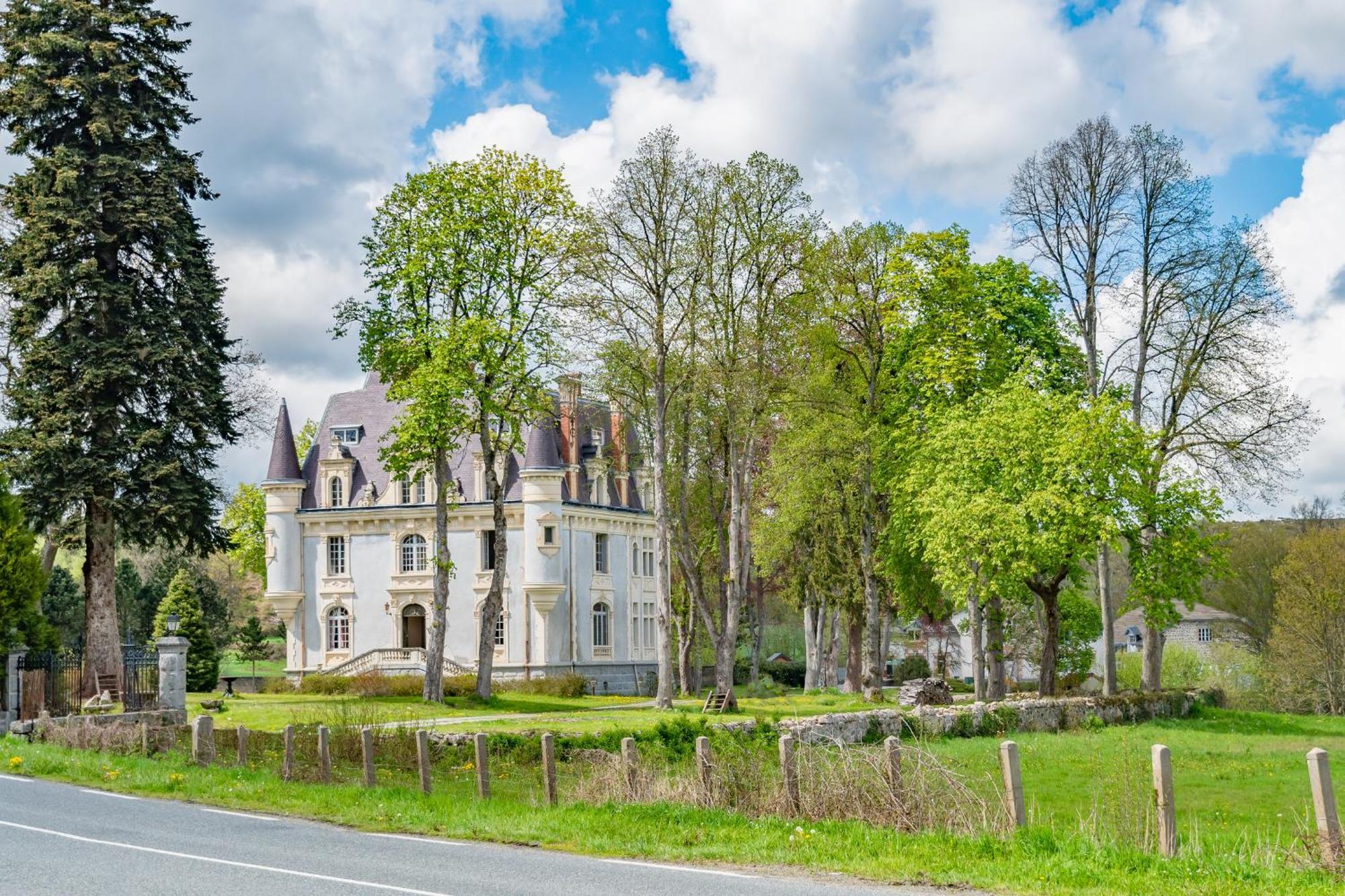 Bed and Breakfast Chateau De Chazelpaud Saint-Bard Zewnętrze zdjęcie