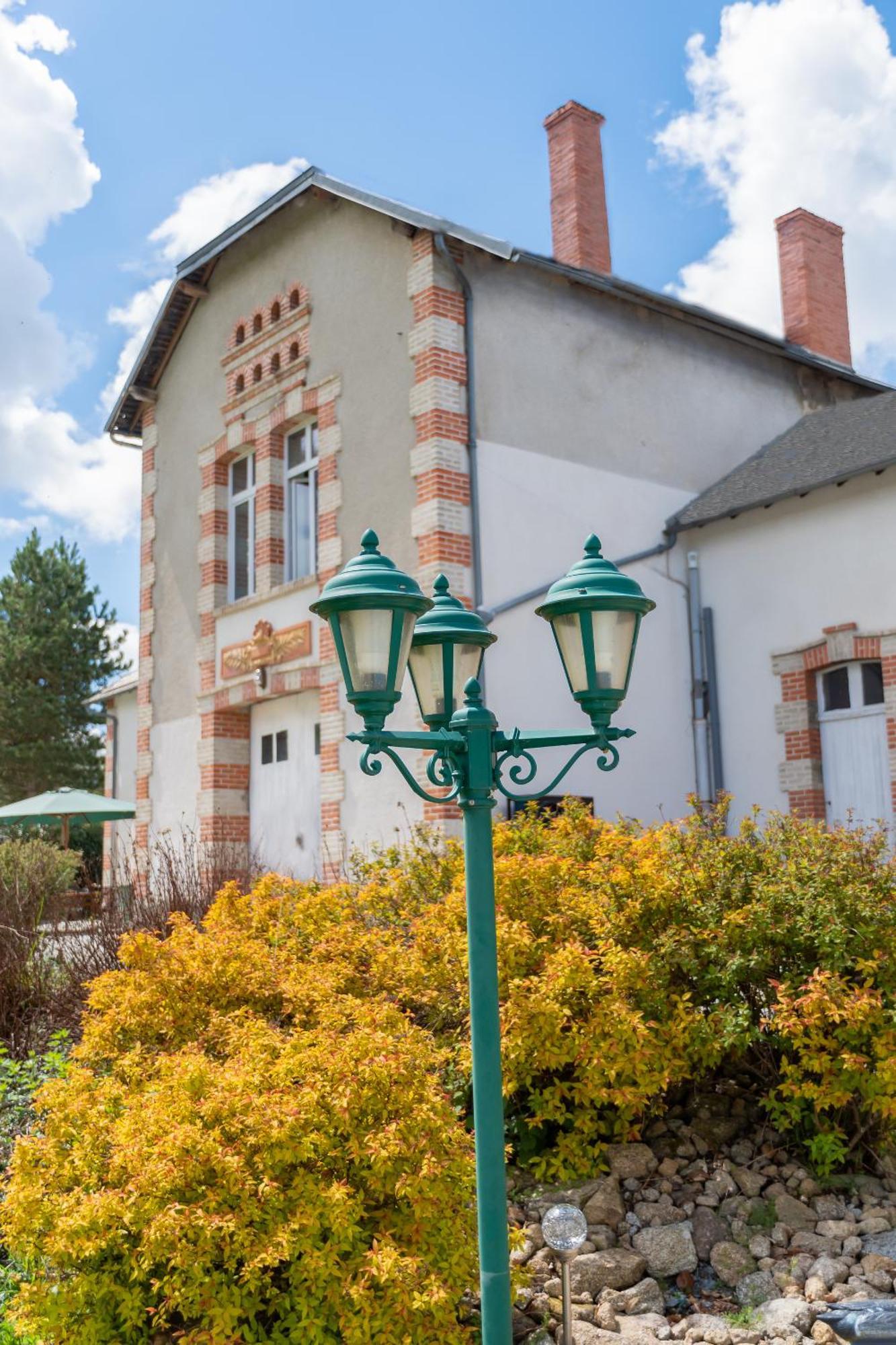 Bed and Breakfast Chateau De Chazelpaud Saint-Bard Zewnętrze zdjęcie