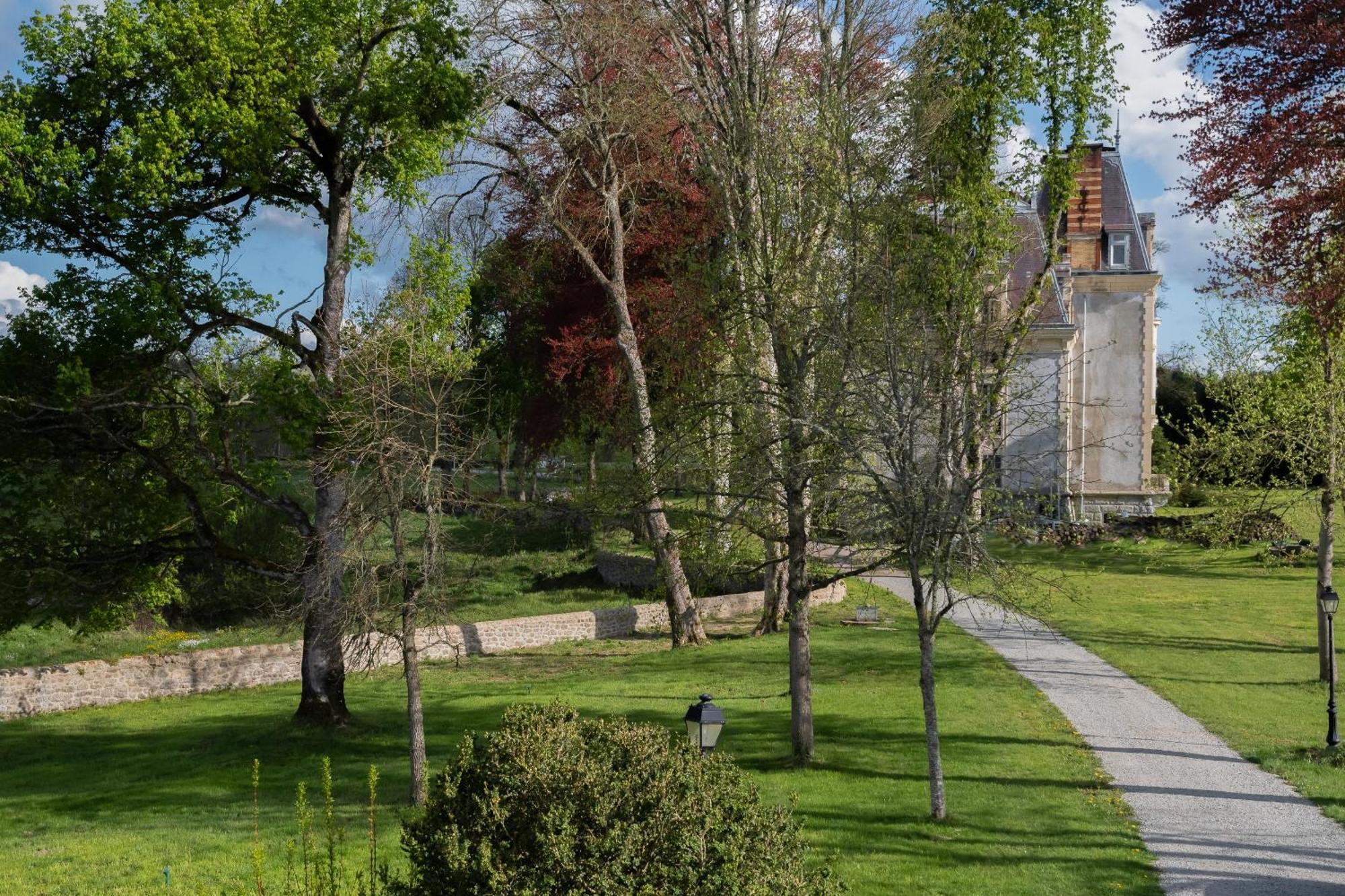 Bed and Breakfast Chateau De Chazelpaud Saint-Bard Zewnętrze zdjęcie